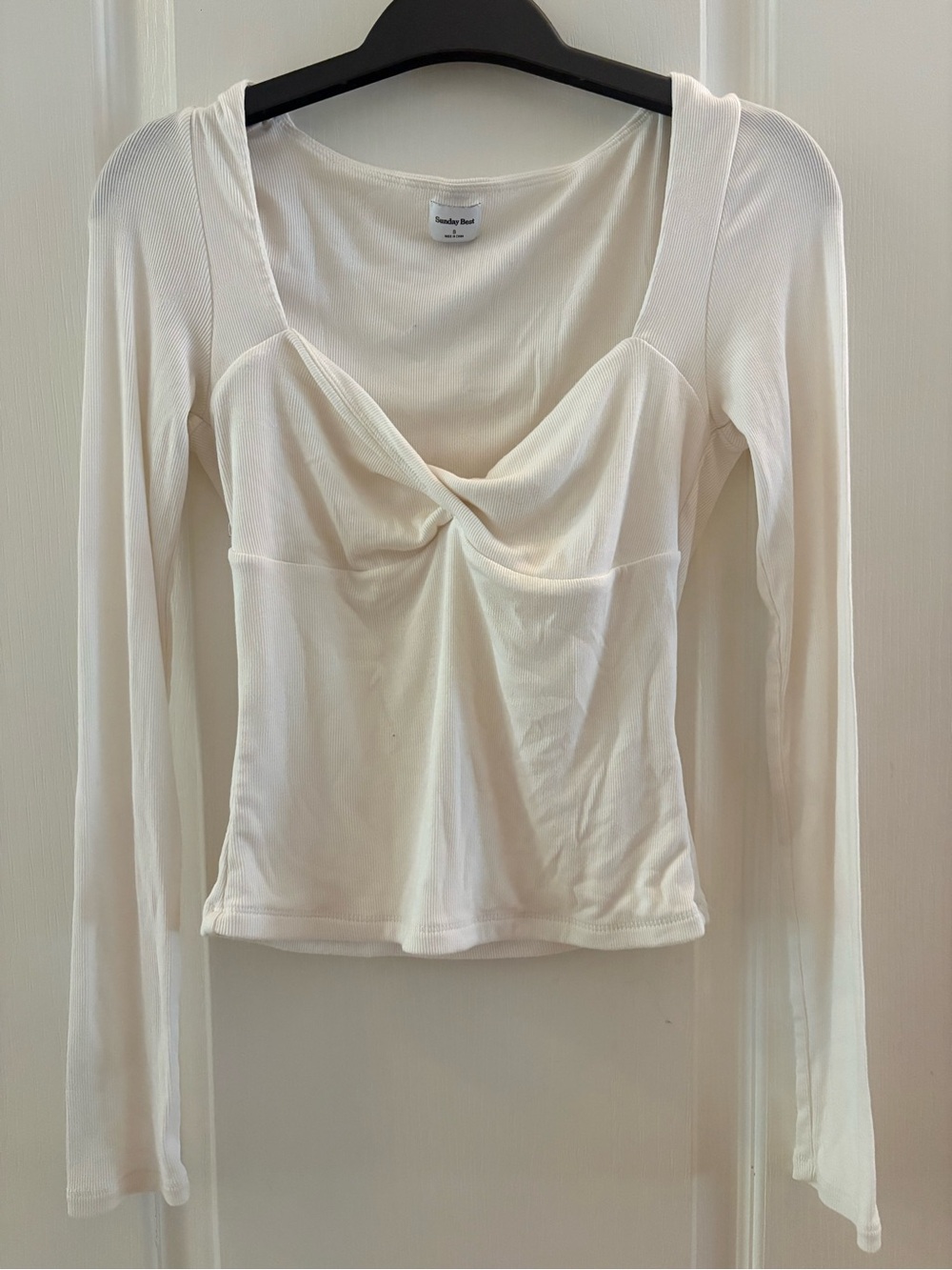 Aritzia Ivory Twist-Front Long Sleeve Top